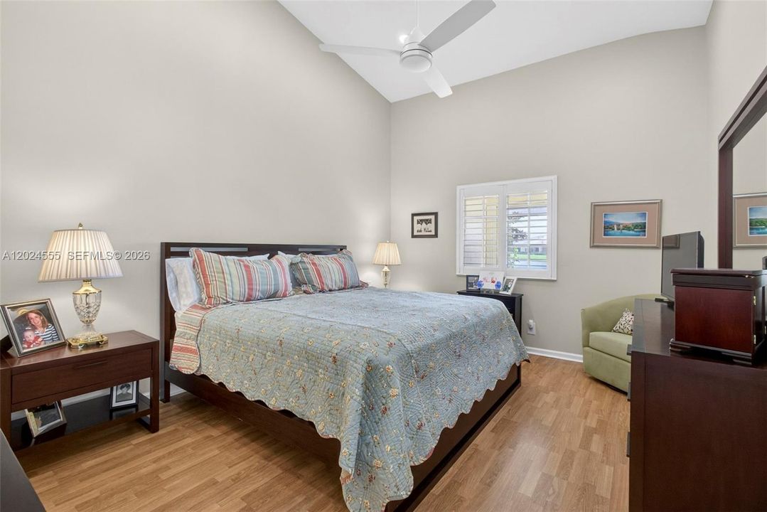For Sale: $375,000 (3 beds, 2 baths, 1314 Square Feet)