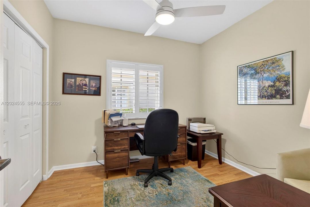 For Sale: $375,000 (3 beds, 2 baths, 1314 Square Feet)