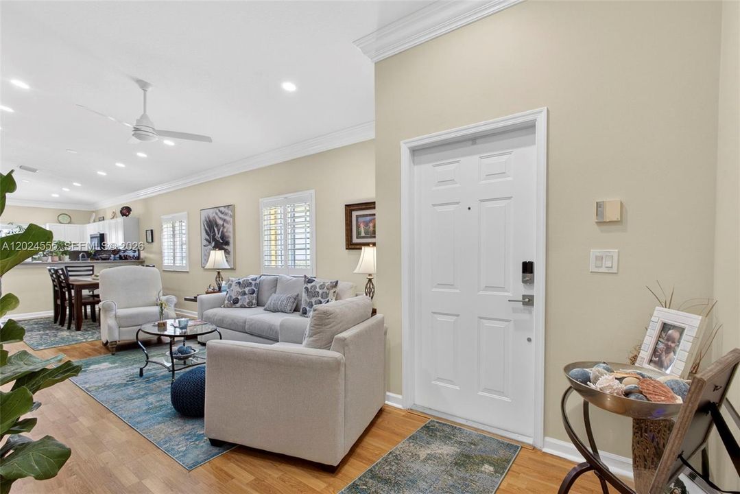 For Sale: $375,000 (3 beds, 2 baths, 1314 Square Feet)