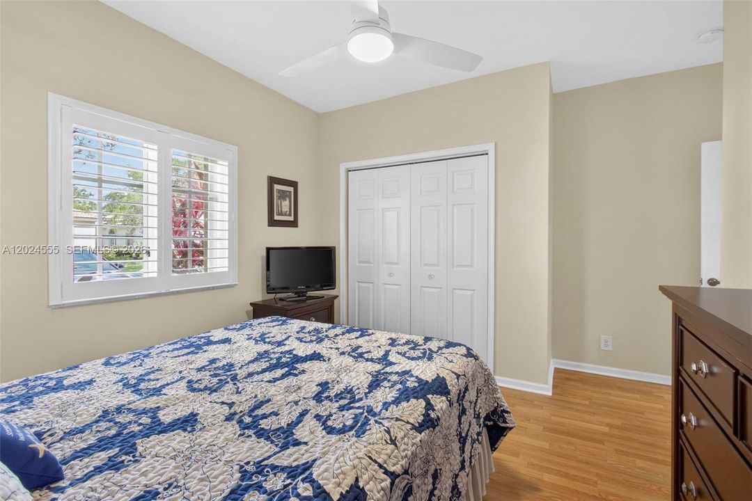 For Sale: $375,000 (3 beds, 2 baths, 1314 Square Feet)