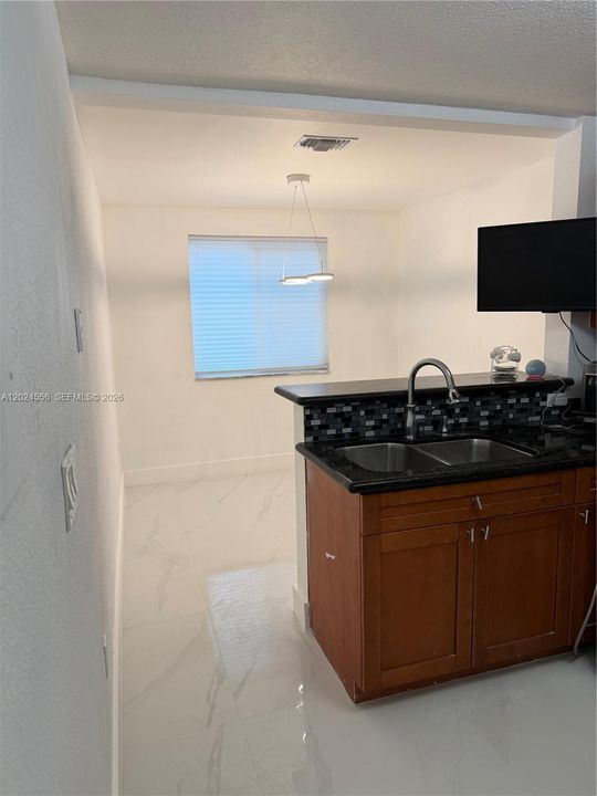 В аренду: $3,700 (4 спален, 3 ванн, 1440 Квадратных фут)