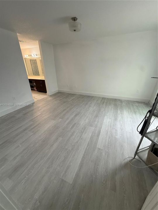 В аренду: $3,700 (4 спален, 3 ванн, 1440 Квадратных фут)