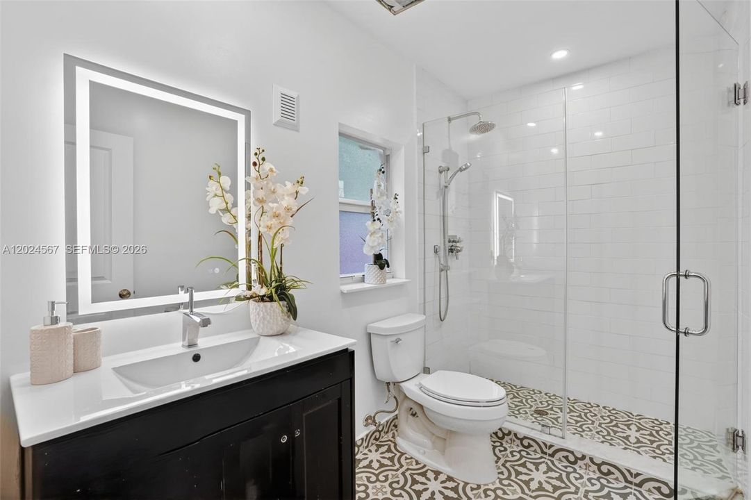 For Sale: $829,000 (4 beds, 3 baths, 2744 Square Feet)