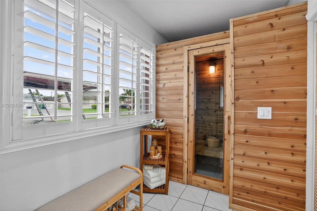 For Sale: $829,000 (4 beds, 3 baths, 2744 Square Feet)