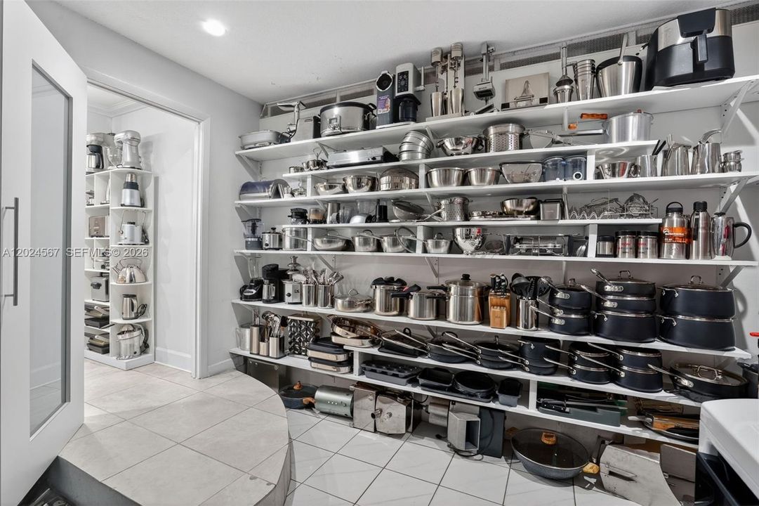 For Sale: $829,000 (4 beds, 3 baths, 2744 Square Feet)