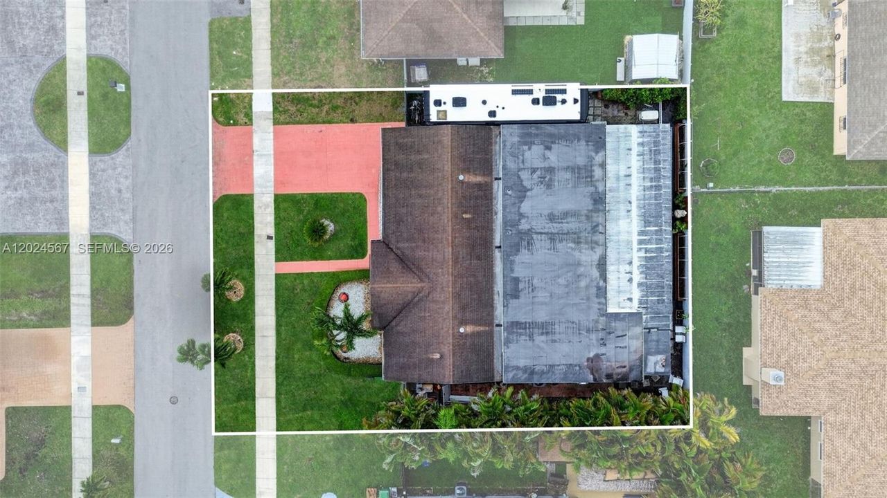 For Sale: $829,000 (4 beds, 3 baths, 2744 Square Feet)