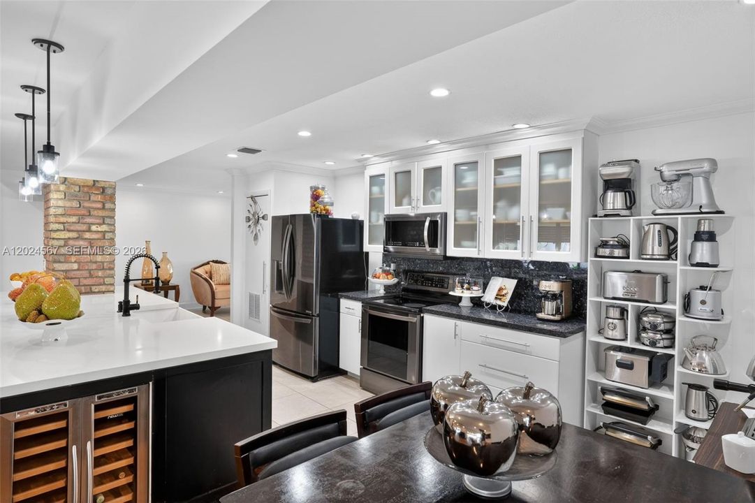 For Sale: $829,000 (4 beds, 3 baths, 2744 Square Feet)
