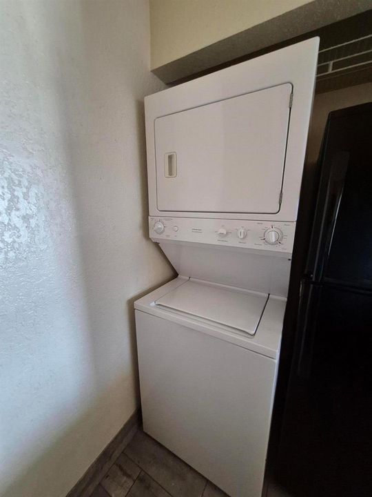 10039 Winding- Full sized Washer 7& Drye
