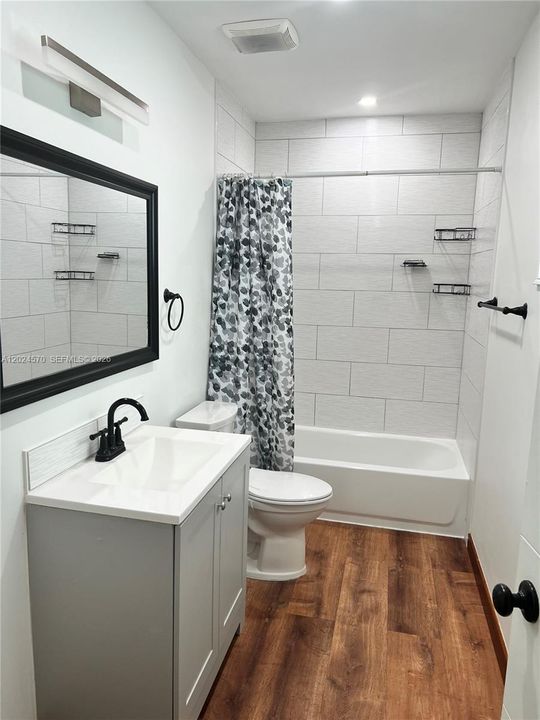В аренду: $1,600 (1 спален, 1 ванн, 1290 Квадратных фут)