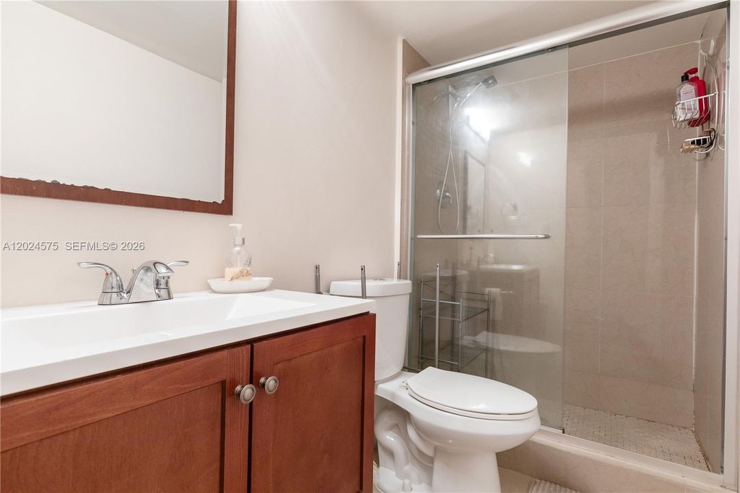 For Rent: $3,000 (2 beds, 2 baths, 1312 Square Feet)