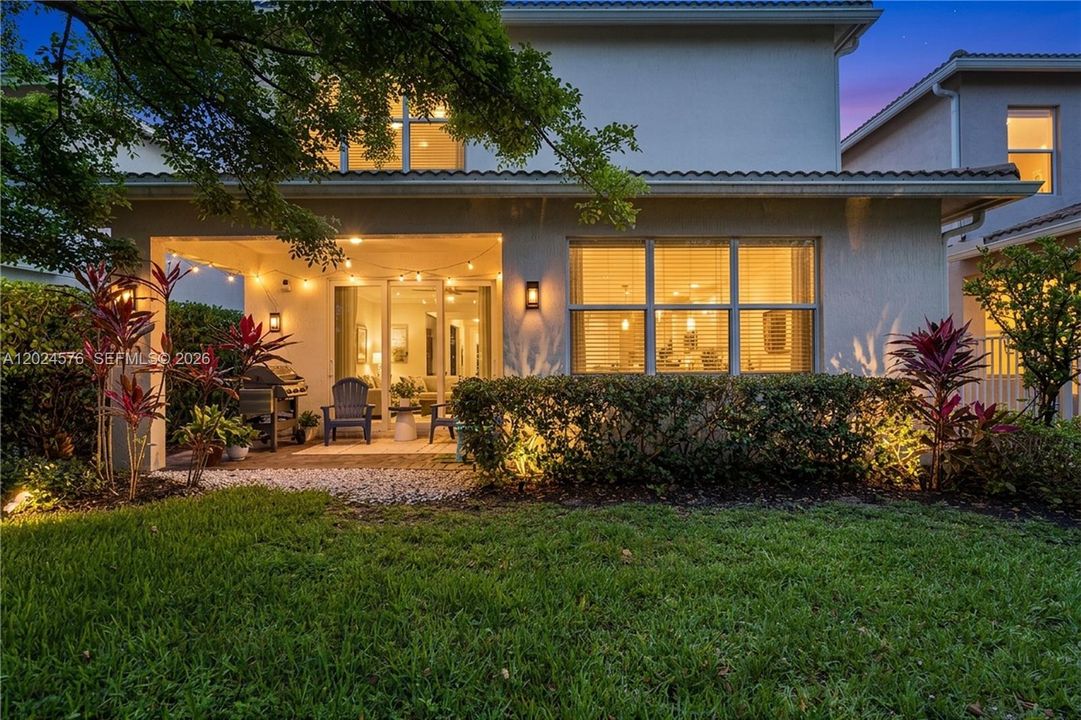 For Rent: $5,300 (3 beds, 2 baths, 2423 Square Feet)