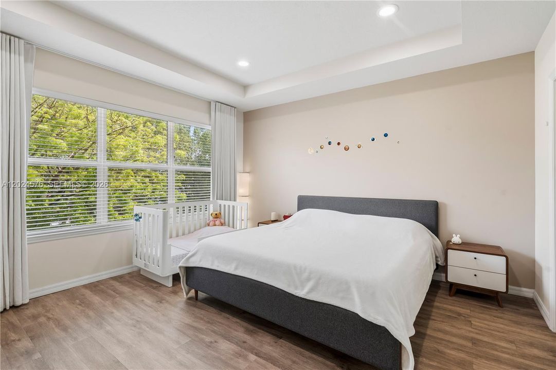 For Rent: $5,300 (3 beds, 2 baths, 2423 Square Feet)