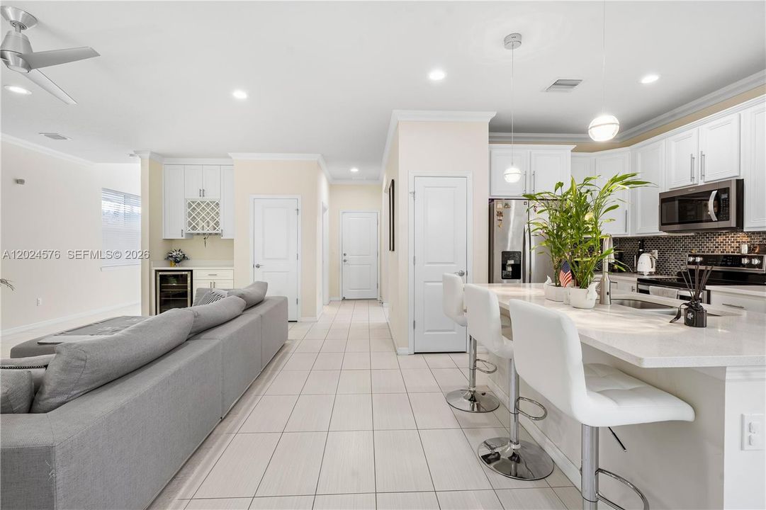 For Rent: $5,300 (3 beds, 2 baths, 2423 Square Feet)