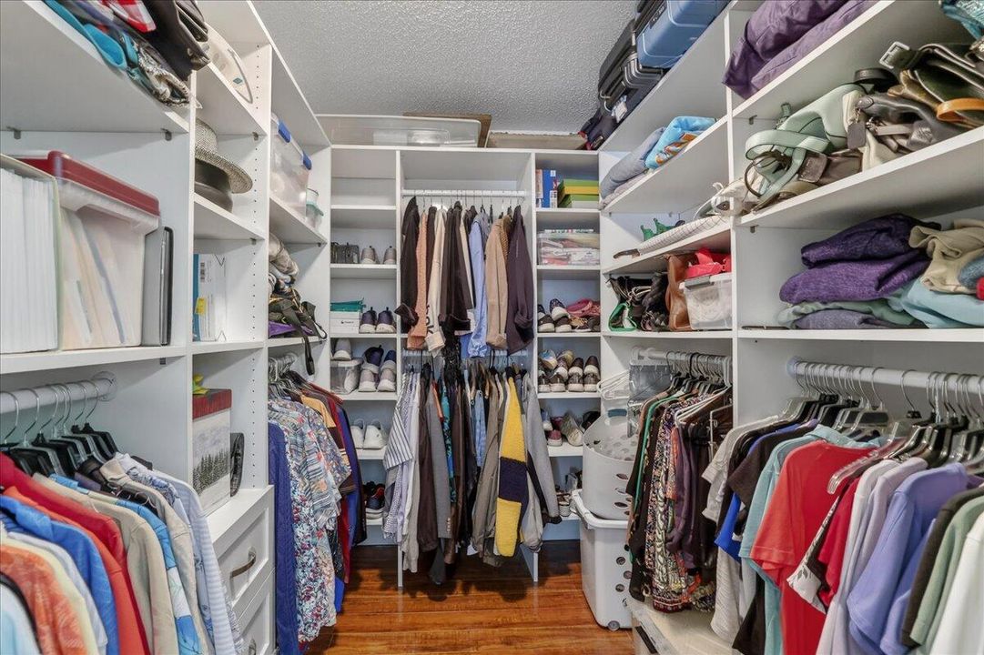 Walk in closet