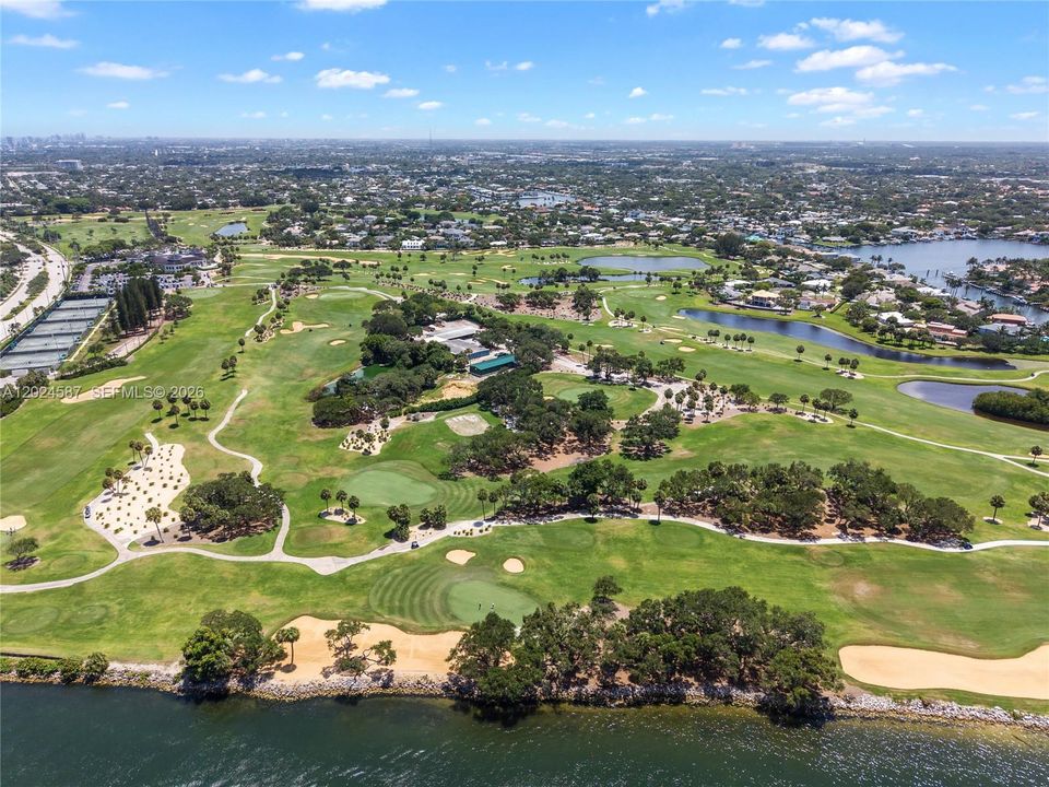 For Sale: $7,500,000 (5 beds, 5 baths, 6867 Square Feet)