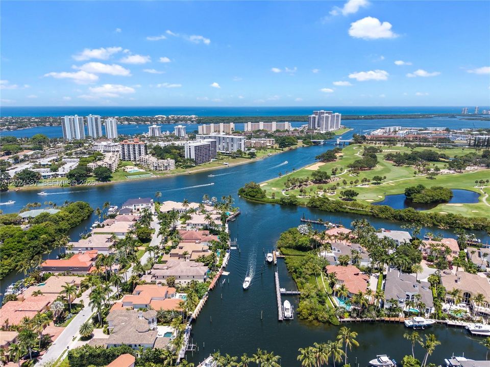 For Sale: $7,500,000 (5 beds, 5 baths, 6867 Square Feet)