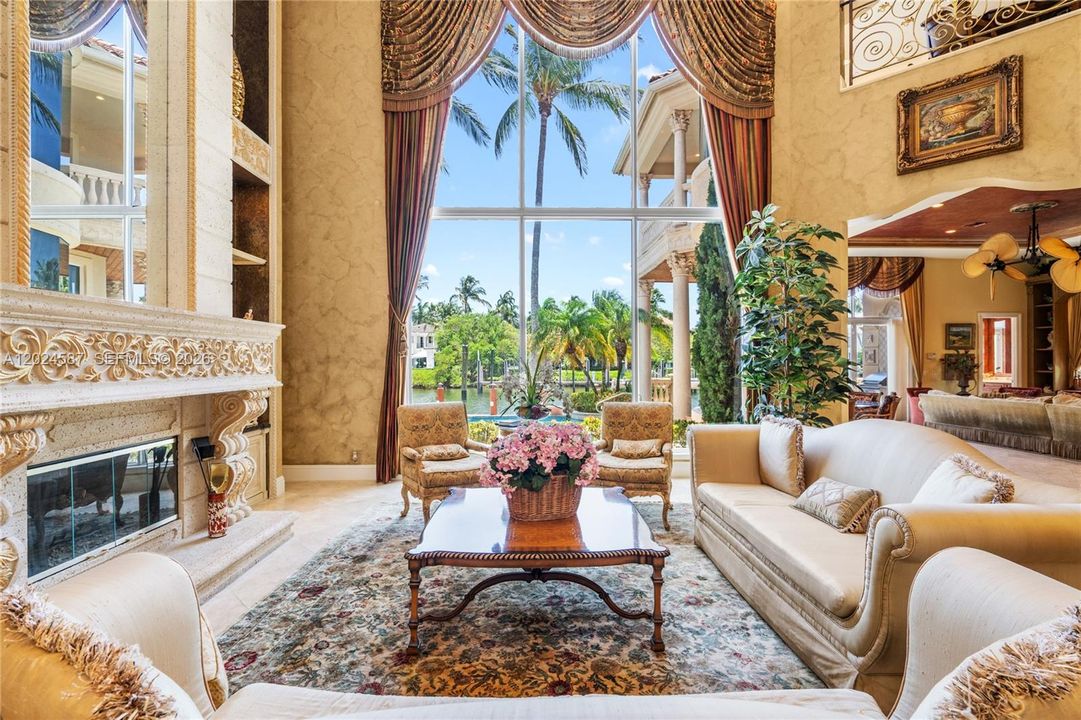 For Sale: $7,500,000 (5 beds, 5 baths, 6867 Square Feet)