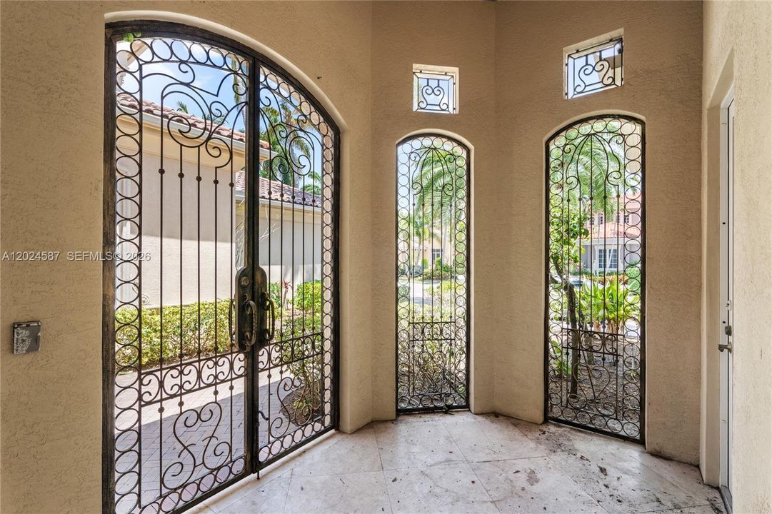 For Sale: $7,500,000 (5 beds, 5 baths, 6867 Square Feet)