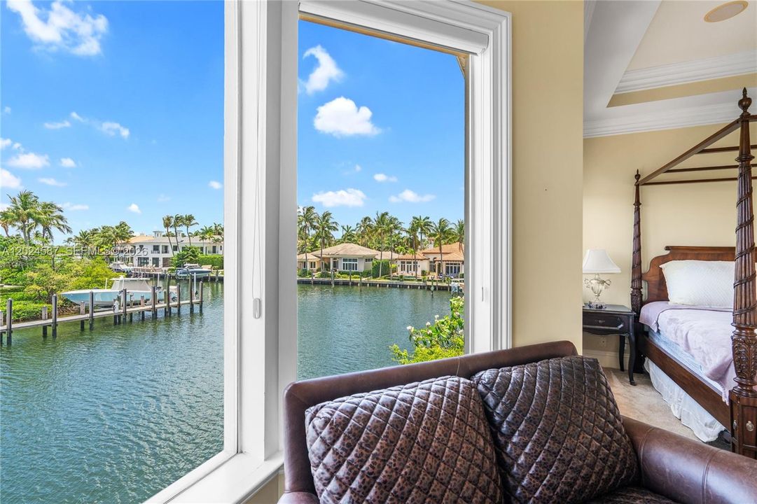 For Sale: $7,500,000 (5 beds, 5 baths, 6867 Square Feet)