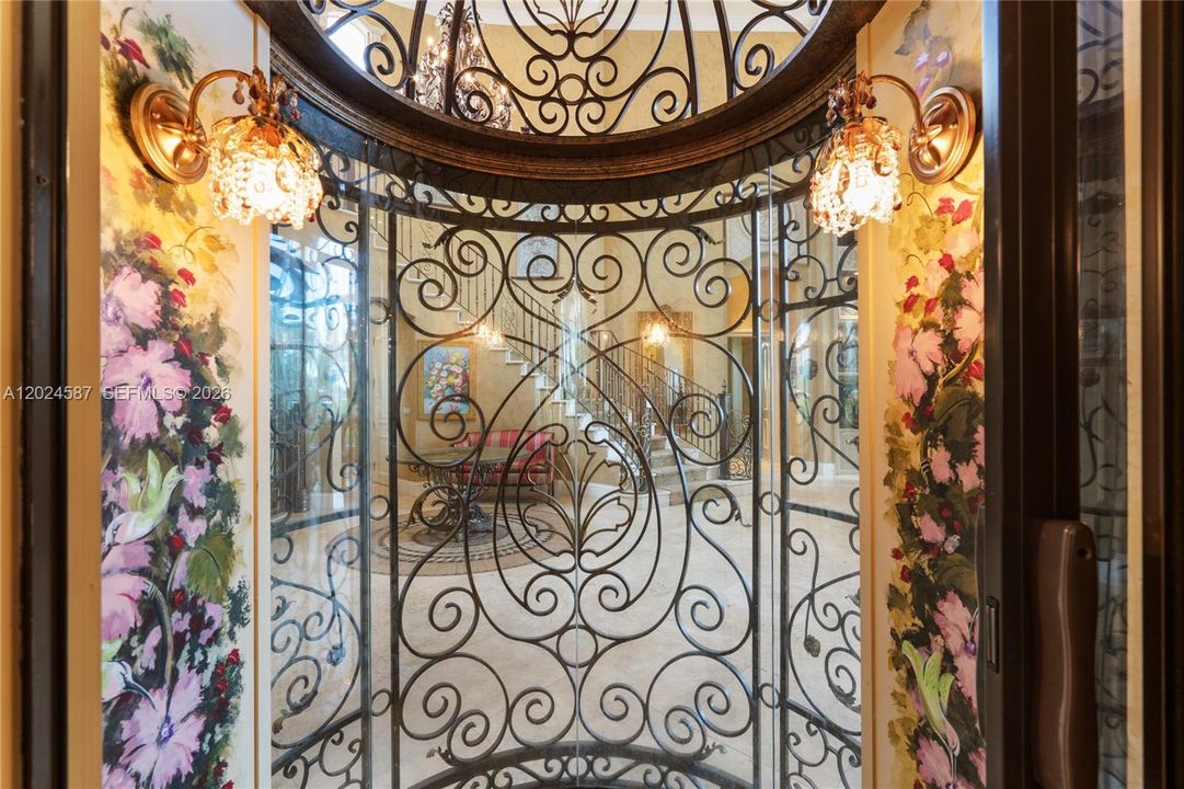 Elevator