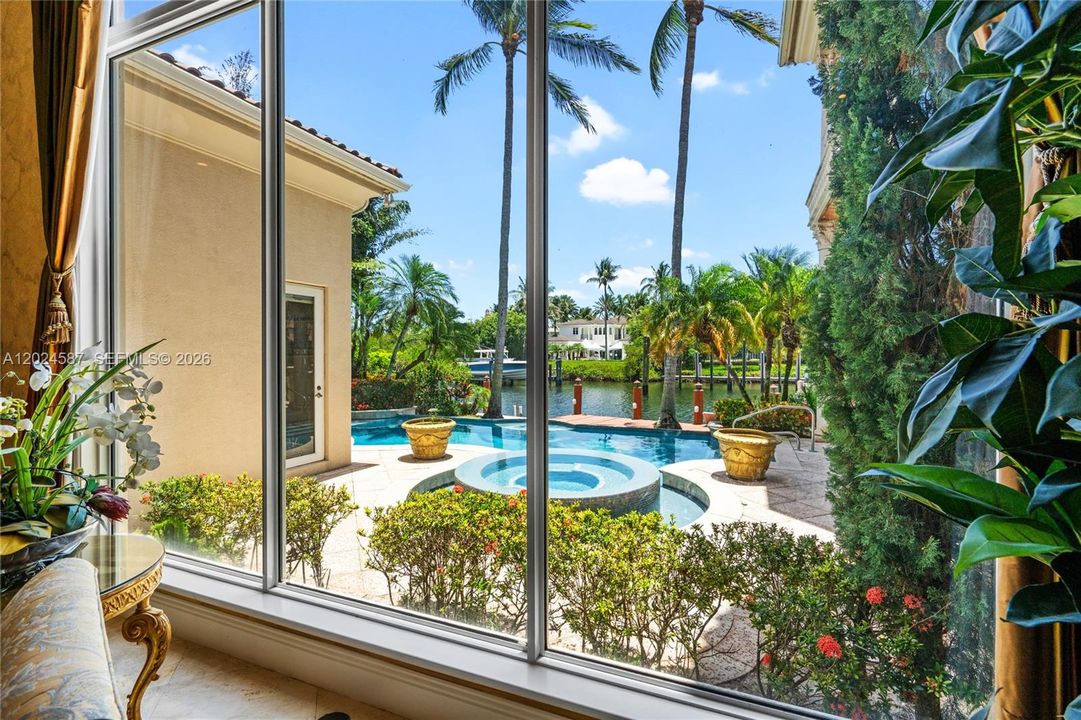 For Sale: $7,500,000 (5 beds, 5 baths, 6867 Square Feet)