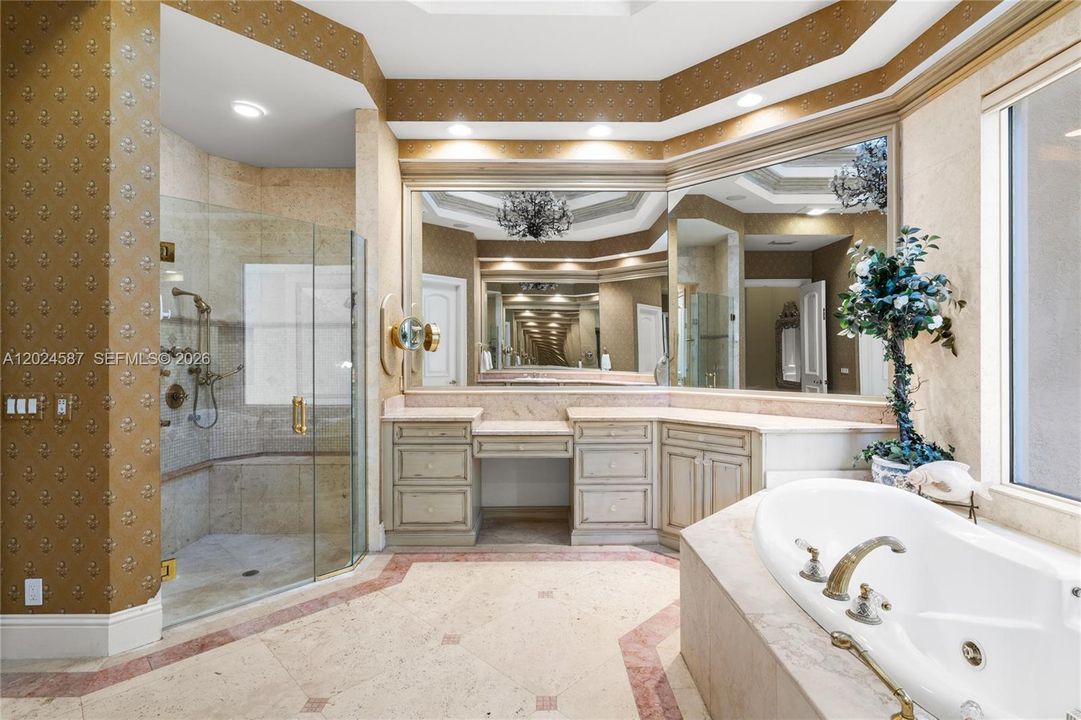 For Sale: $7,500,000 (5 beds, 5 baths, 6867 Square Feet)