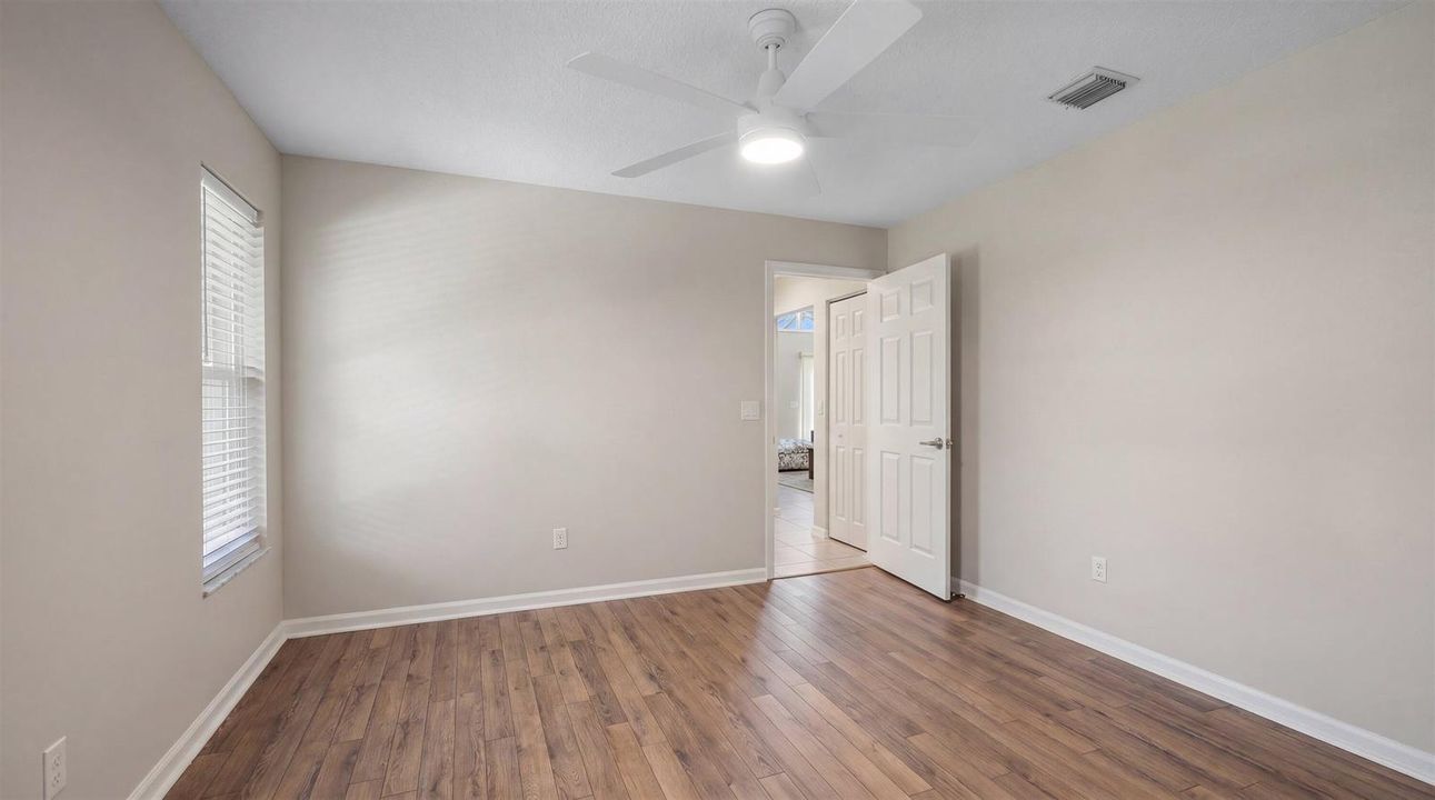 41-15880 Meadow Wood Dr