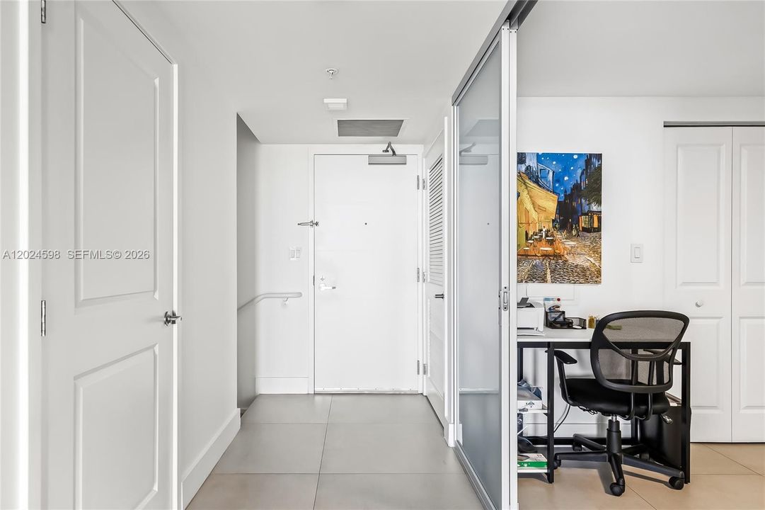 For Sale: $1,197,000 (2 beds, 3 baths, 1710 Square Feet)