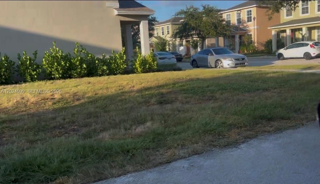 На продажу: $29,900 (0.06 acres)