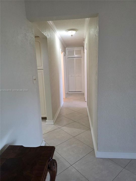 En Renta: $3,995 (4 camas, 2 baños, 1911 Pies cuadrados)