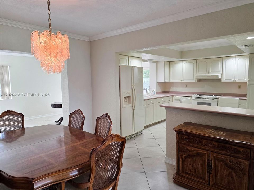 En Renta: $3,995 (4 camas, 2 baños, 1911 Pies cuadrados)