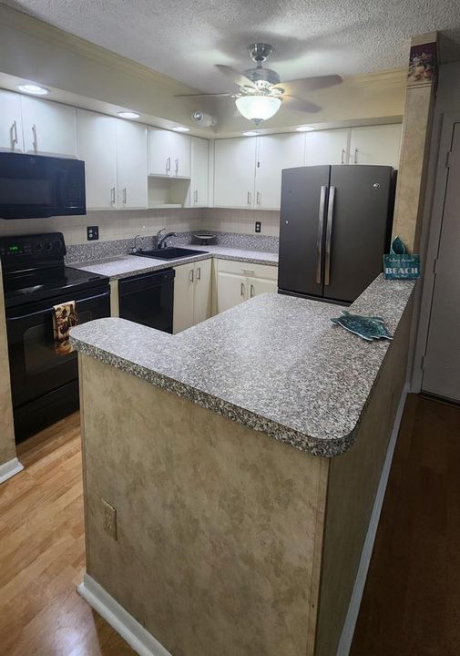 Pretty kitchen