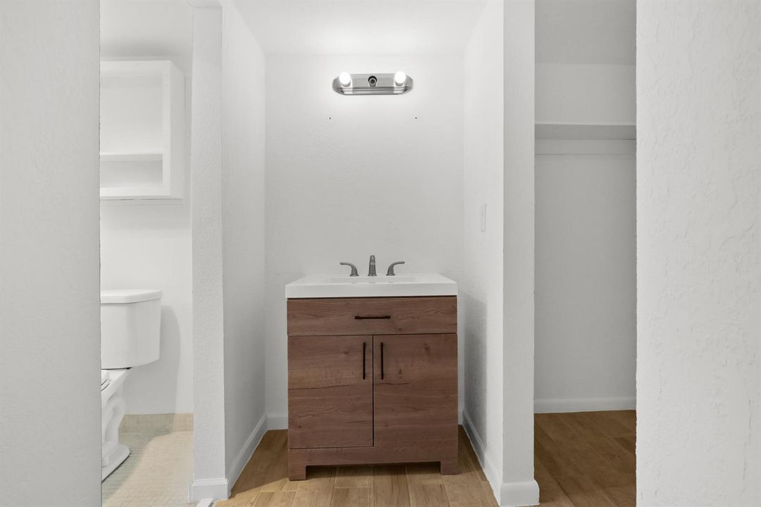 Vanity hallway- walk-in closet