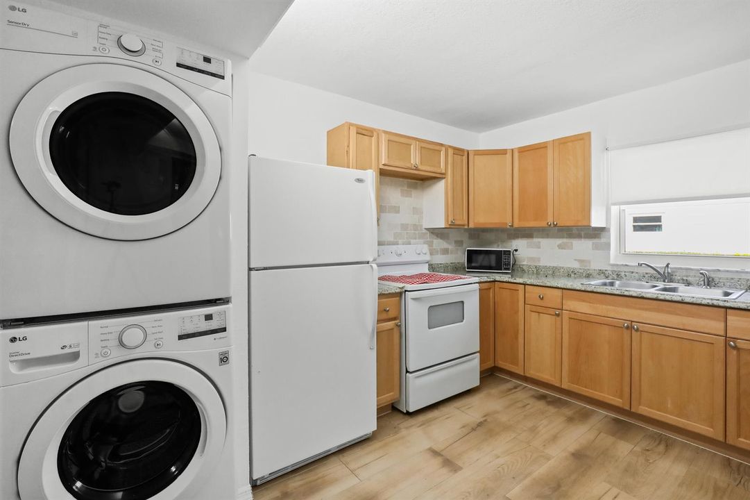 Open & spacious kitchen
