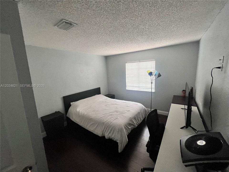 For Sale: $480,000 (3 beds, 2 baths, 1543 Square Feet)