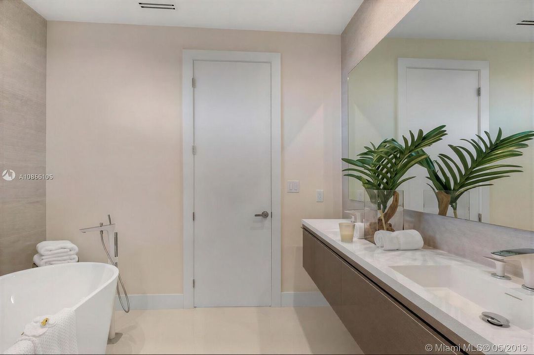 Master Bathroom 2