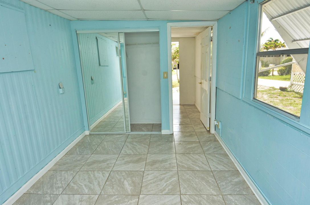 2nd Bedroom