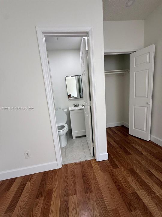 В аренду: $1,500 (0 спален, 1 ванн, 450 Квадратных фут)