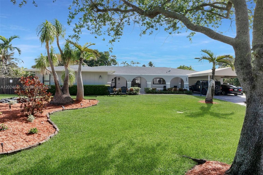 For Sale: $1,200,000 (4 beds, 4 baths, 3133 Square Feet)