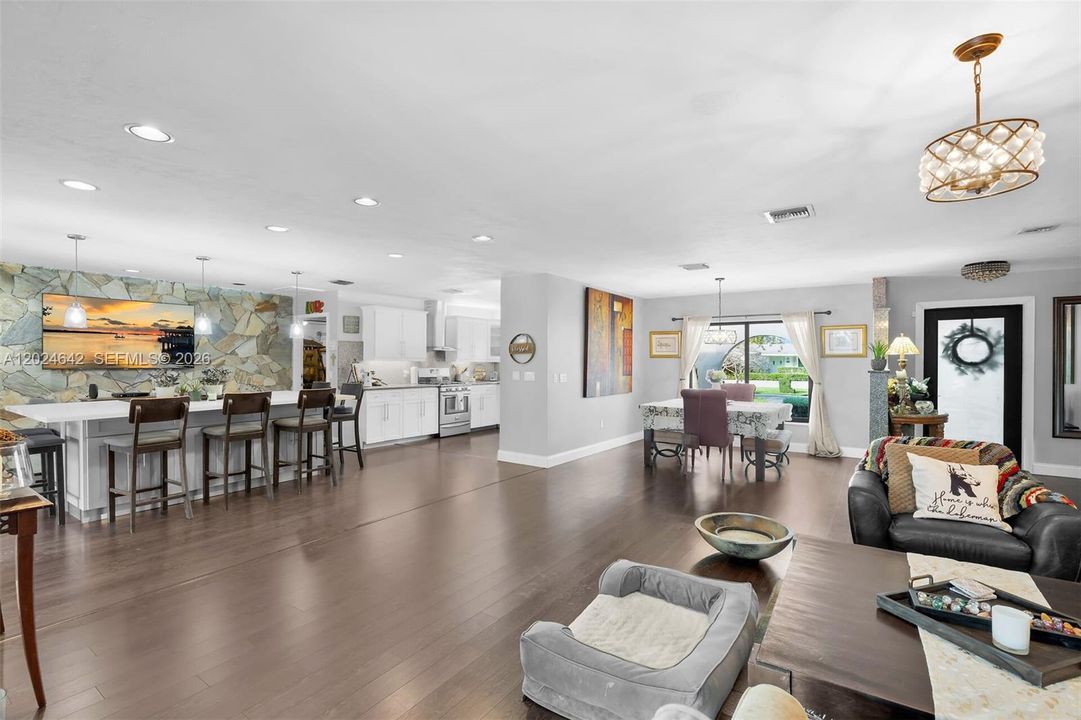 For Sale: $1,200,000 (4 beds, 4 baths, 3133 Square Feet)