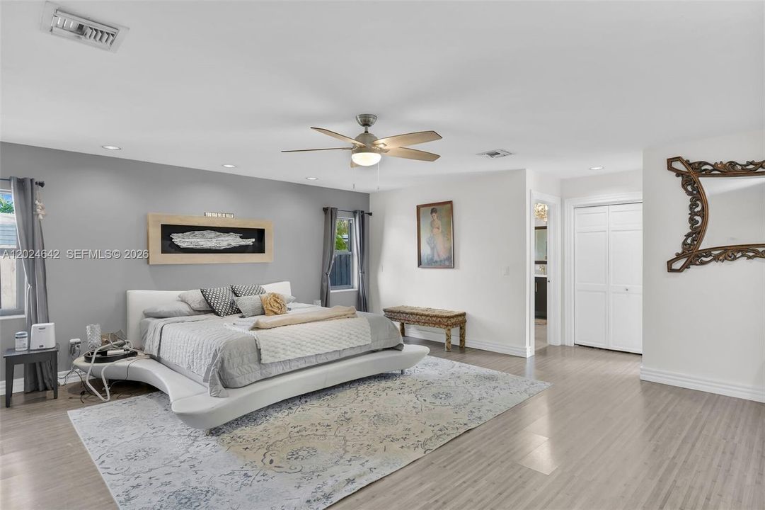 For Sale: $1,200,000 (4 beds, 4 baths, 3133 Square Feet)
