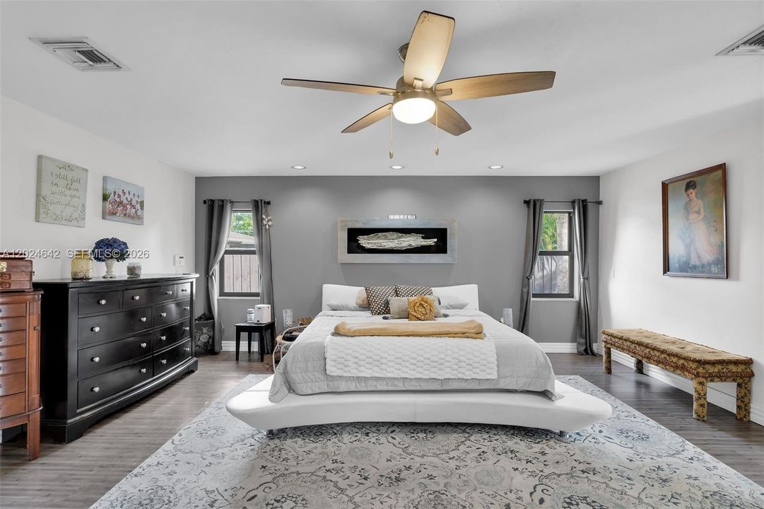 For Sale: $1,200,000 (4 beds, 4 baths, 3133 Square Feet)