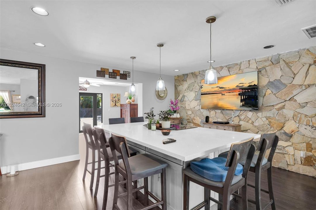 For Sale: $1,200,000 (4 beds, 4 baths, 3133 Square Feet)