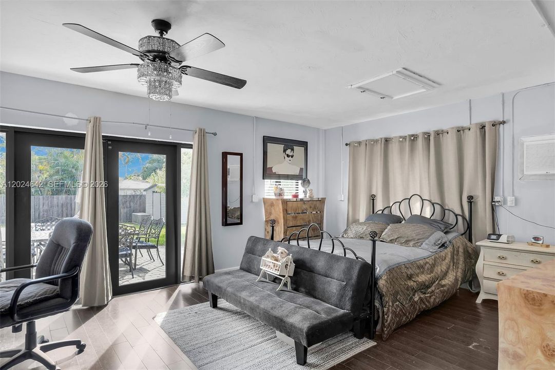 For Sale: $1,200,000 (4 beds, 4 baths, 3133 Square Feet)