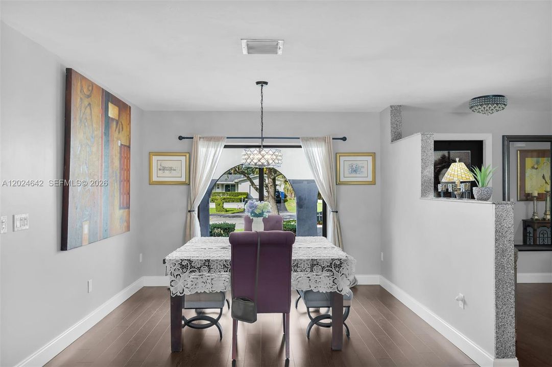 For Sale: $1,200,000 (4 beds, 4 baths, 3133 Square Feet)