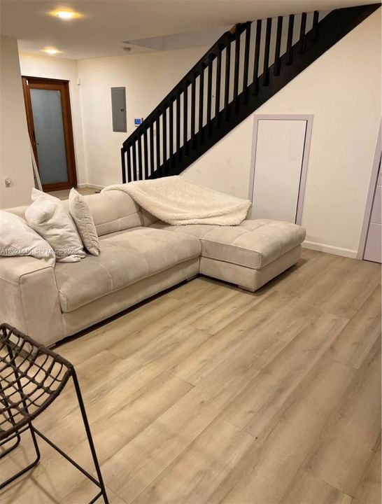 For Sale: $380,000 (3 beds, 2 baths, 1335 Square Feet)
