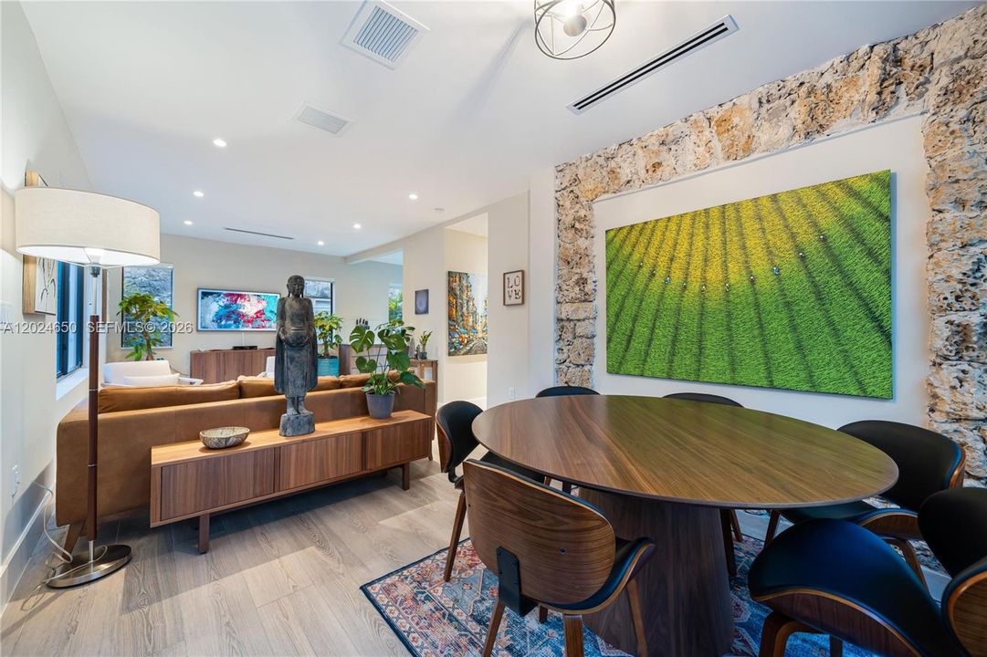For Rent: $7,900 (4 beds, 3 baths, 1788 Square Feet)