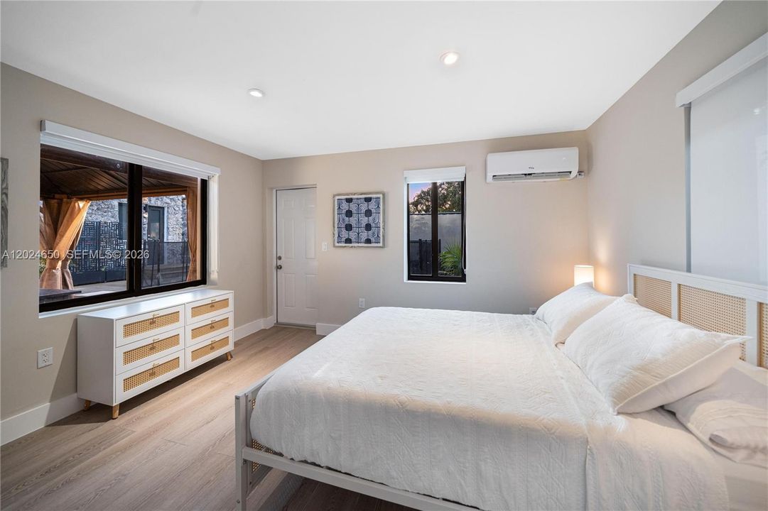 For Rent: $7,900 (4 beds, 3 baths, 1788 Square Feet)