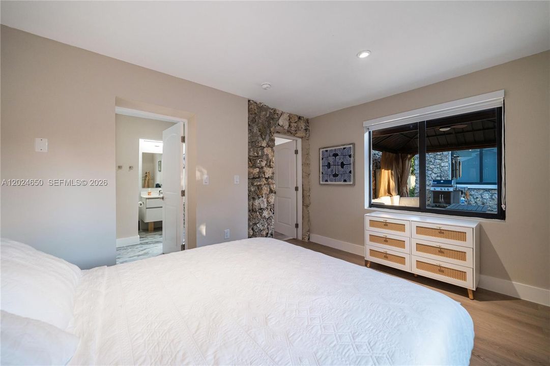 For Rent: $7,900 (4 beds, 3 baths, 1788 Square Feet)