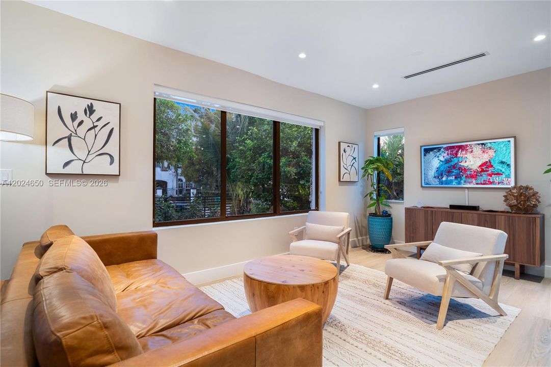 For Rent: $7,900 (4 beds, 3 baths, 1788 Square Feet)